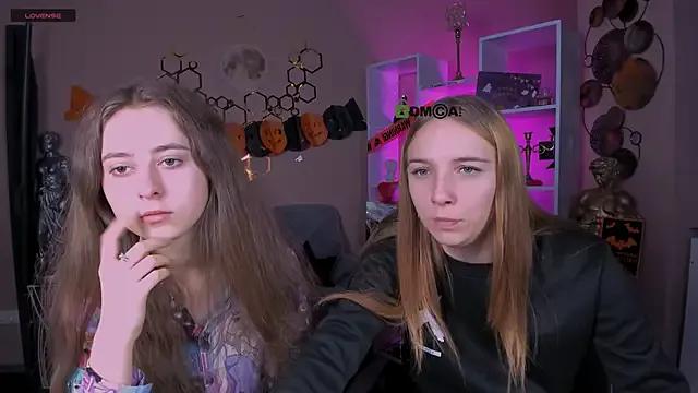 rebecca_smile on StripChat 