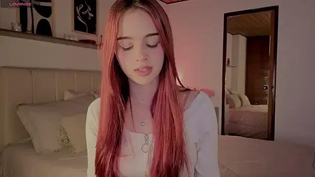 Roxxy_mora — boobs teasing