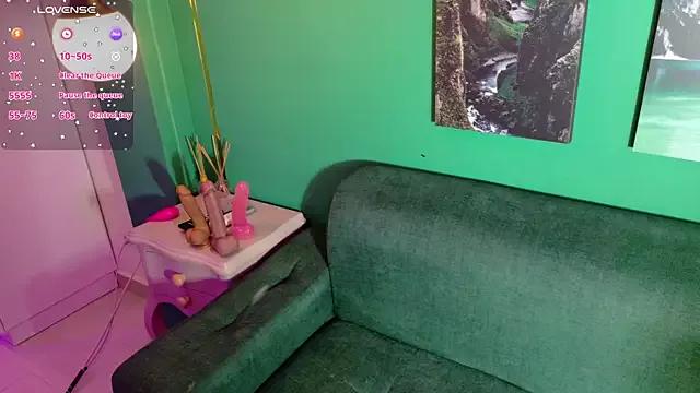 SamanthaaReed on StripChat 