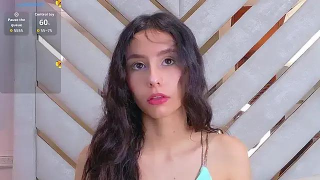 Sarah-Grace on StripChat