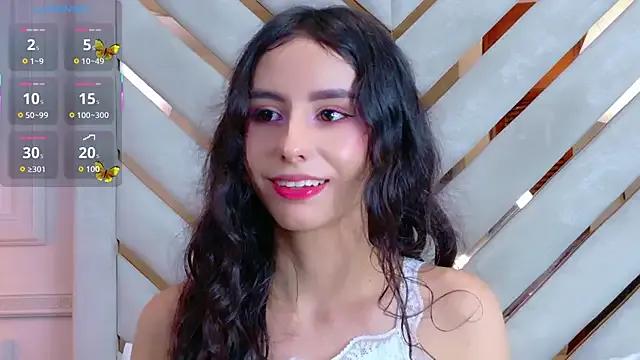 Sarah-Grace on StripChat