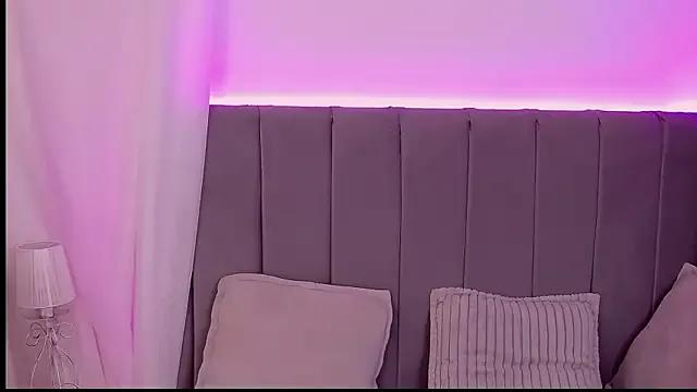 SaraMoor on StripChat 