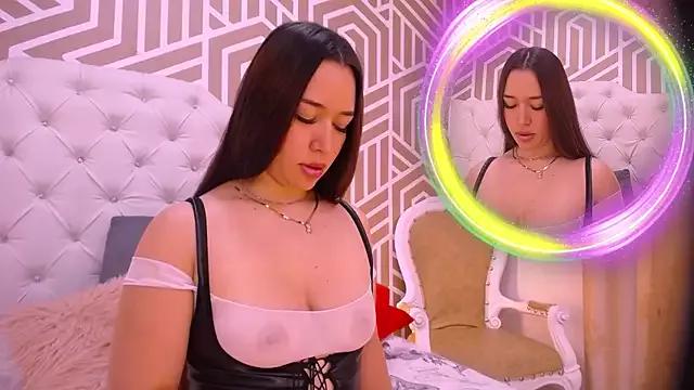 SashaDurante on StripChat 