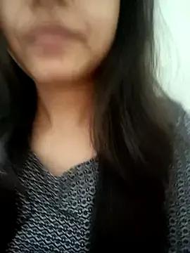 sassygirl4141 on StripChat 