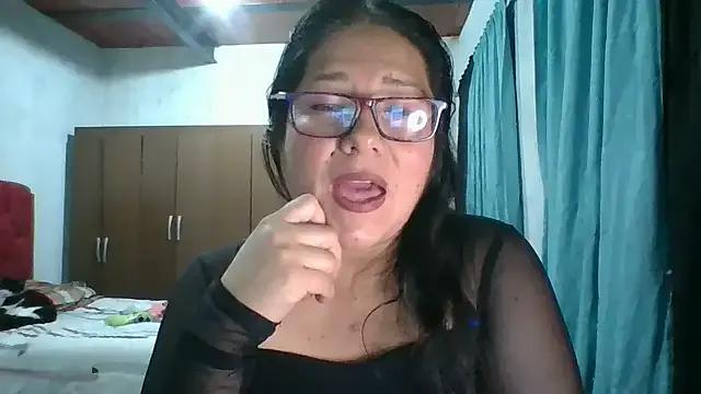 scarlett_widow_ on StripChat