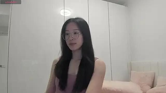 secretgirlfriendxo — peak a boobs