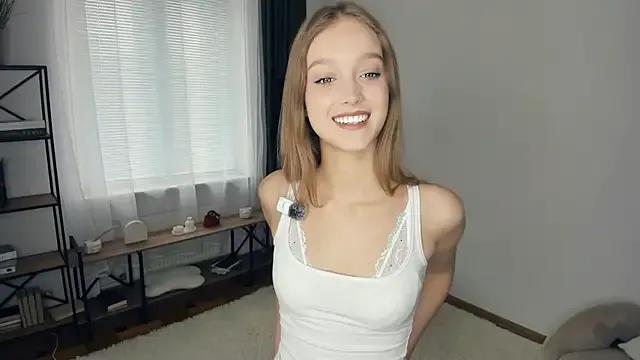 SerrenaAa — bite lips