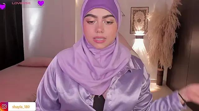 shayla_18 — squirt in you face