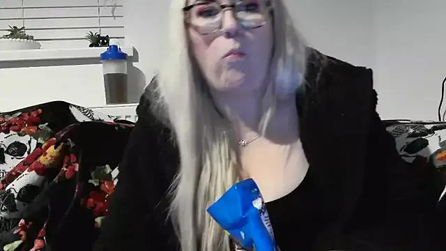 Sizzling_Indie36 on StripChat 