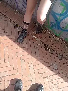 sophie_banger — Make me horny Take off Bra Massage tits