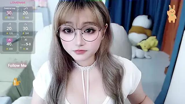 Sweet-18wanwan on StripChat 