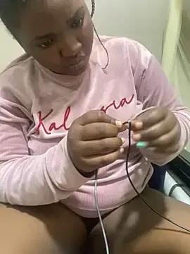 sweet18creamybigpussy on StripChat 