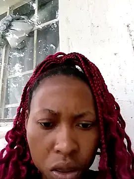 Sweethoneypot25 on StripChat