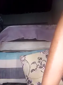 Sweethoneypot25 on StripChat