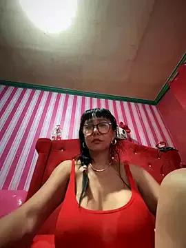 sweetieme on StripChat 
