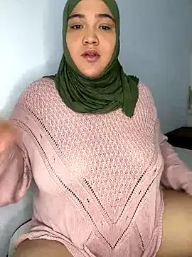 sweetmuslim01 — Full naked AND milk 