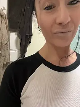 SweetSolez on StripChat