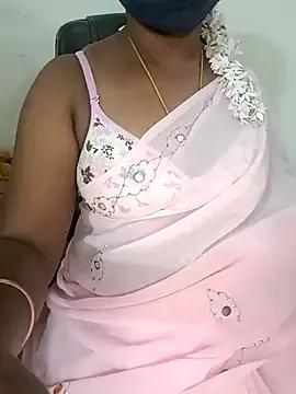 Tamil-hotwife — Pussy show 