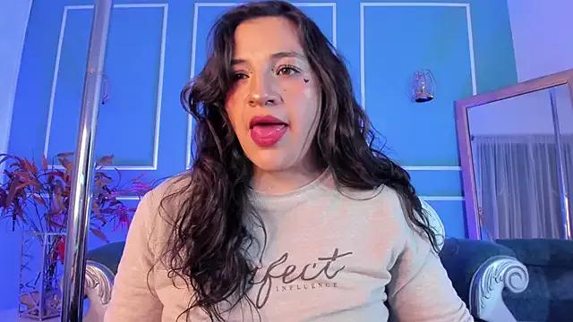 TaraTaylorr on StripChat 