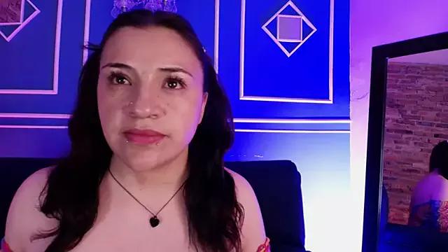 TaraTaylorr on StripChat 