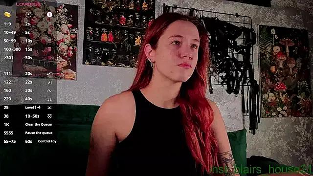 the_high_priestess on StripChat