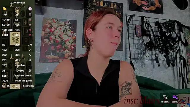 the_high_priestess on StripChat