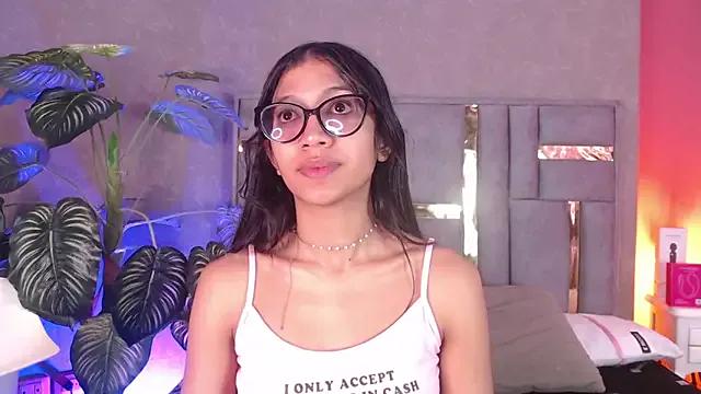 Tyla_Ks on StripChat