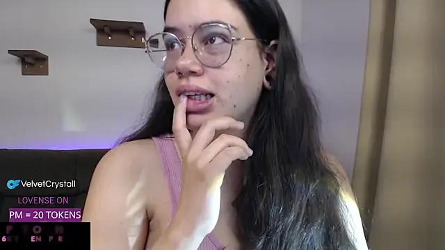 Velvetcrystall on StripChat 