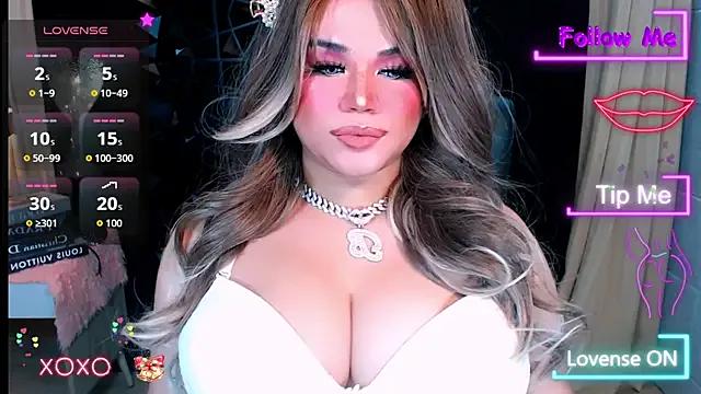 xHugeHarleySelfsuckerx on StripChat