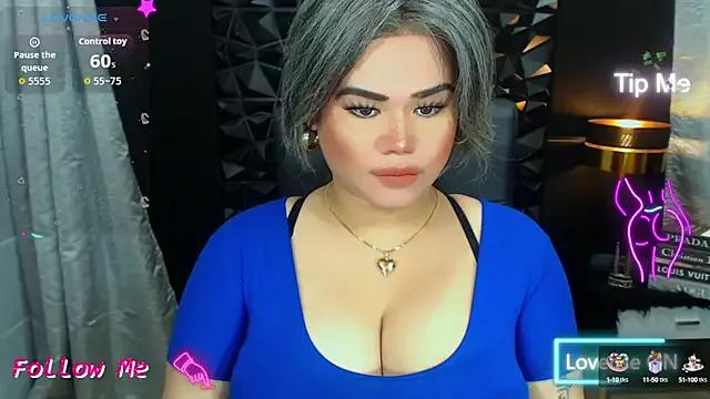 xHugeHarleySelfsuckerx on StripChat