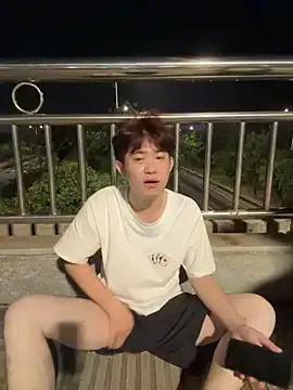 xlong00099 on StripChat