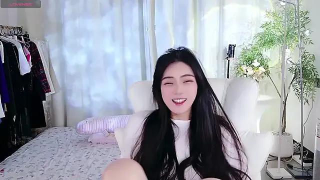 yangyang-777 — Freechat on StripChat