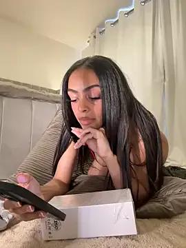 yasmingarcia — Freechat on StripChat